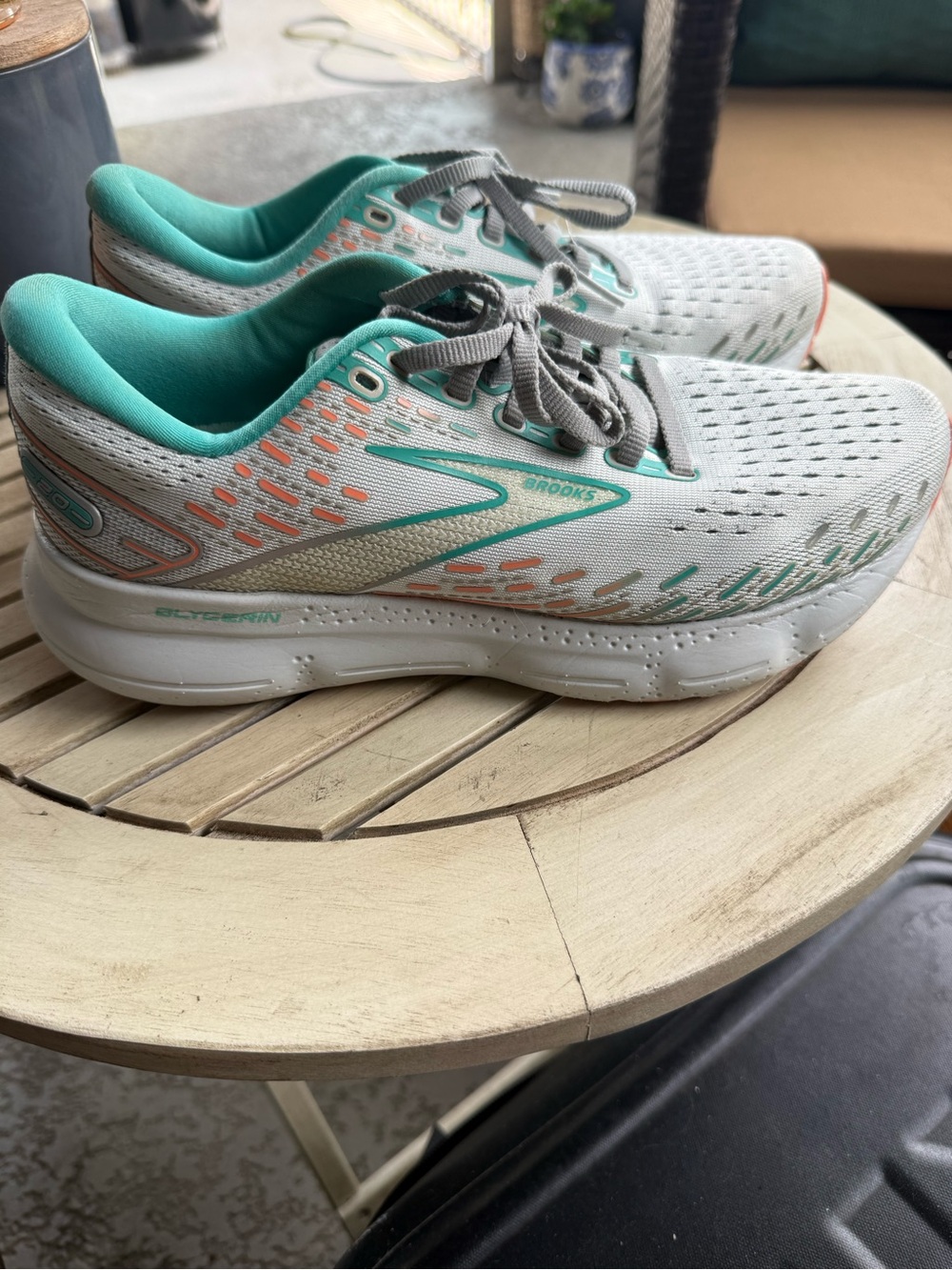 Brooks Women's White Teal Coral Running Sneakers